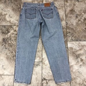 VINTAGE LEVI’S 550 HIGH RISE RELAXED TAPERED SZ 16